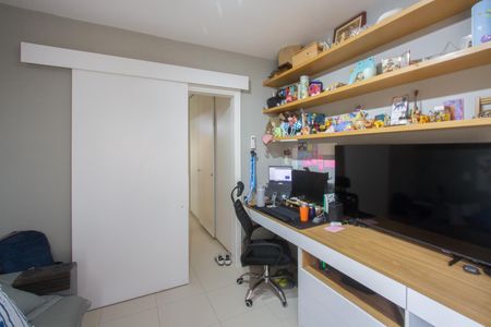 Casa à venda com 220m², 4 quartos e 2 vagasQuarto 