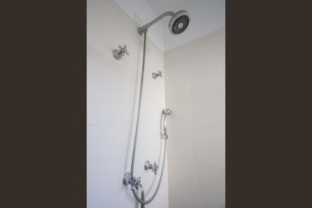 Casa à venda com 220m², 4 quartos e 2 vagasBanheiro da Suíte 2