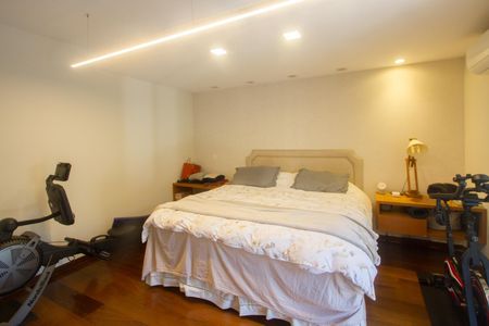 Casa à venda com 220m², 4 quartos e 2 vagasSuíte 1