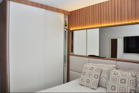 Apartamento à venda com 53m², 2 quartos e 1 vaga Apartamento à venda com 53m², 2 quartos e 1 vagaSuíte