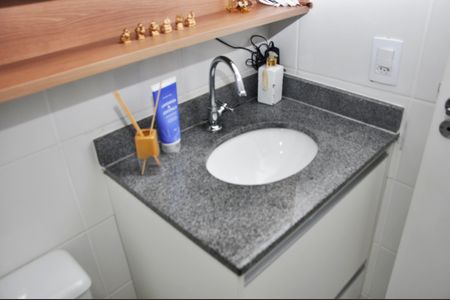 Apartamento à venda com 53m², 2 quartos e 1 vaga Apartamento à venda com 53m², 2 quartos e 1 vagaBanheiro da Suíte