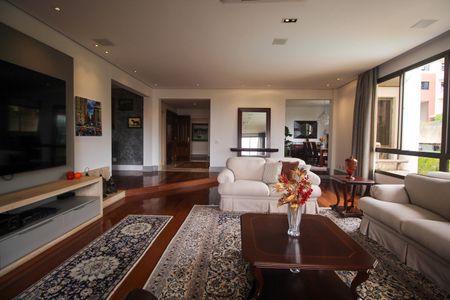 Apartamento para alugar com 425m², 4 quartos e 4 vagasSala