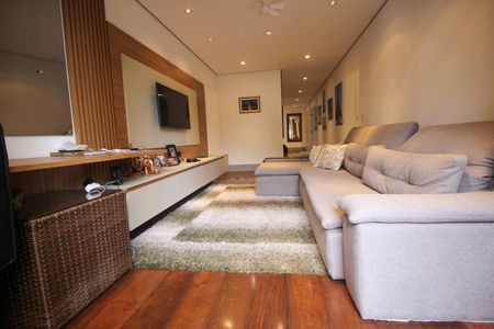 Apartamento para alugar com 425m², 4 quartos e 4 vagasSala de TV