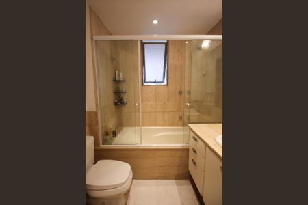 Apartamento para alugar com 425m², 4 quartos e 4 vagasBanheiro da Suíte 4