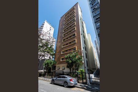 Studio para alugar com 33m², 1 quarto e 1 vaga Studio para alugar com 33m², 1 quarto e 1 vagaFachada