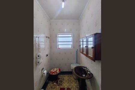 Casa à venda com 179m², 3 quartos e 2 vagasBanheiro Social 1