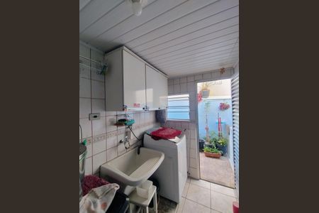 Casa à venda com 179m², 3 quartos e 2 vagasÁrea de serviço