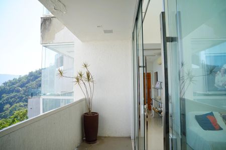 Casa de condomínio à venda com 491m², 7 quartos e 2 vagasVaranda da Sala