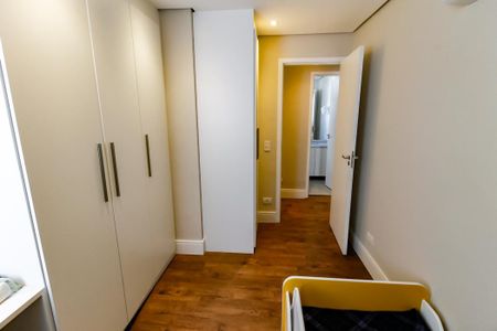 Apartamento à venda com 192m², 4 quartos e 4 vagas Apartamento à venda com 192m², 4 quartos e 4 vagasQuarto 1