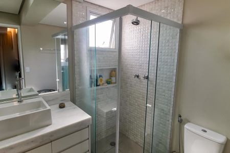 Apartamento à venda com 192m², 4 quartos e 4 vagas Apartamento à venda com 192m², 4 quartos e 4 vagasBanheiro da Suíte 2