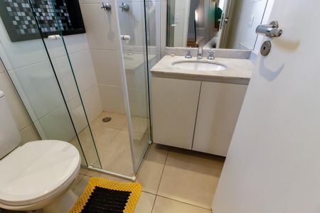 Apartamento à venda com 192m², 4 quartos e 4 vagas Apartamento à venda com 192m², 4 quartos e 4 vagasBanheiro Corredor