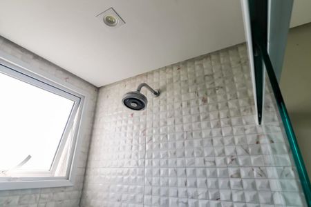 Apartamento à venda com 192m², 4 quartos e 4 vagas Apartamento à venda com 192m², 4 quartos e 4 vagasBanheiro da Suíte 2 - chuveiro