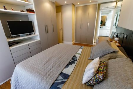 Apartamento à venda com 192m², 4 quartos e 4 vagas Apartamento à venda com 192m², 4 quartos e 4 vagasSuíte 2