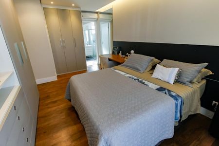 Apartamento à venda com 192m², 4 quartos e 4 vagas Apartamento à venda com 192m², 4 quartos e 4 vagasSuíte 2