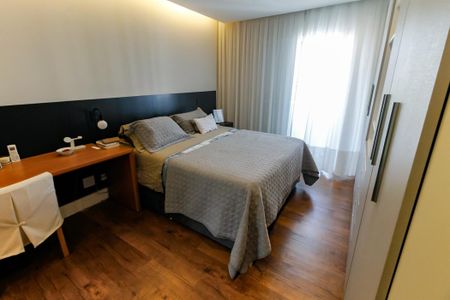 Apartamento à venda com 192m², 4 quartos e 4 vagas Apartamento à venda com 192m², 4 quartos e 4 vagasSuíte 2