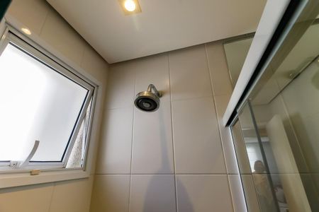 Apartamento à venda com 192m², 4 quartos e 4 vagas Apartamento à venda com 192m², 4 quartos e 4 vagasBanheiro Corredor - chuveiro