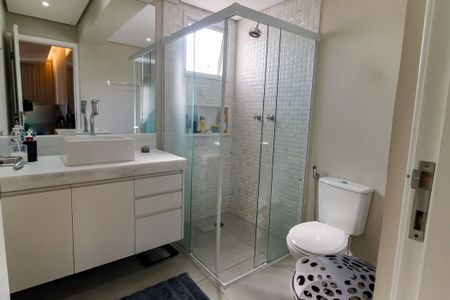 Apartamento à venda com 192m², 4 quartos e 4 vagas Apartamento à venda com 192m², 4 quartos e 4 vagasBanheiro da Suíte 2