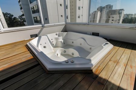 Apartamento à venda com 192m², 4 quartos e 4 vagas Apartamento à venda com 192m², 4 quartos e 4 vagasDetalhe - Cobertura