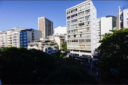 Apartamento à venda com 95m², 3 quartos e 1 vaga Apartamento à venda com 95m², 3 quartos e 1 vagaSala