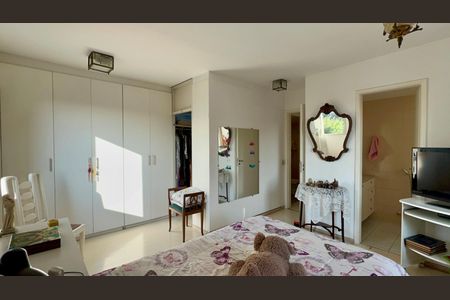 Apartamento à venda com 160m², 4 quartos e 2 vagasSuíte 3