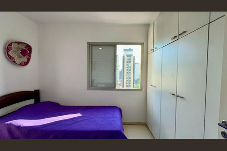 Apartamento à venda com 160m², 4 quartos e 2 vagasQuarto 3