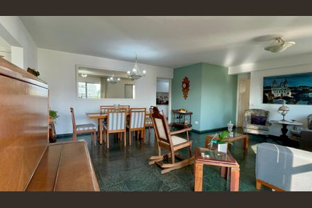 Apartamento à venda com 160m², 4 quartos e 2 vagasSala