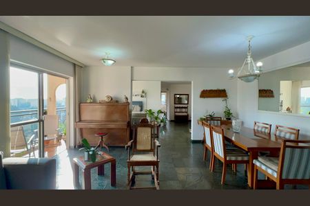 Sala de apartamento à venda com 4 quartos, 160m² em Pinheiros, São Paulo