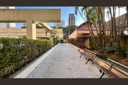 Apartamento à venda com 160m², 4 quartos e 2 vagasEntrada