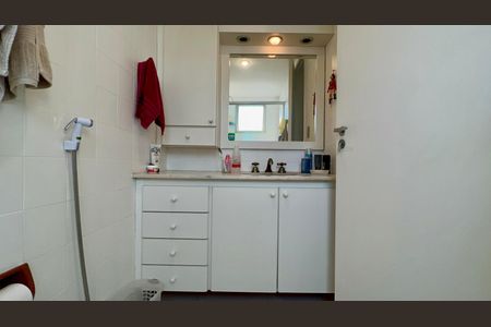 Apartamento à venda com 160m², 4 quartos e 2 vagasBanheiro da Suíte 1