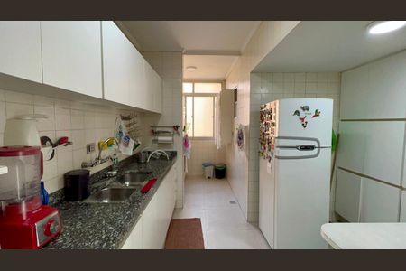 Apartamento à venda com 160m², 4 quartos e 2 vagasCozinha