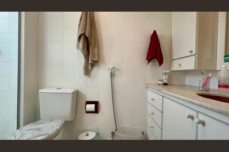 Apartamento à venda com 160m², 4 quartos e 2 vagasBanheiro da Suíte 1