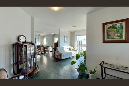 Apartamento à venda com 160m², 4 quartos e 2 vagasSala de TV