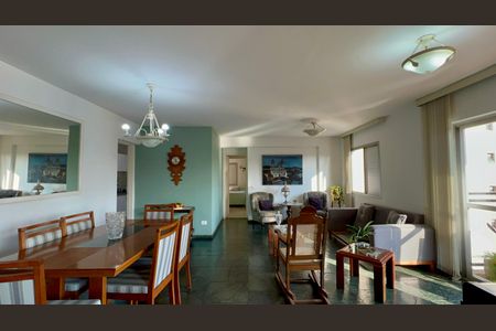 Apartamento à venda com 160m², 4 quartos e 2 vagasSala