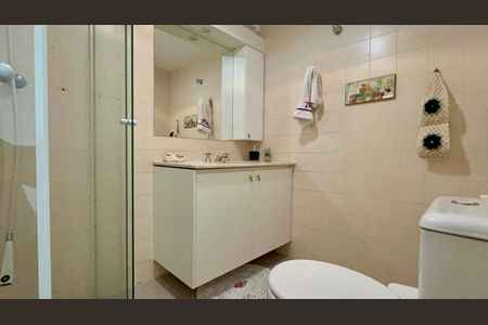 Apartamento à venda com 160m², 4 quartos e 2 vagasBanheiro Social