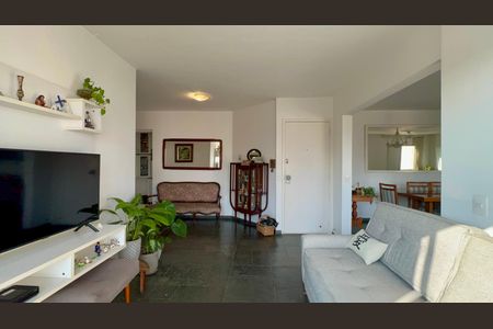 Sala de TV de apartamento à venda com 4 quartos, 160m² em Pinheiros, São Paulo