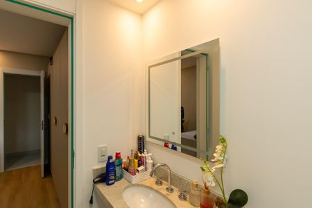 Apartamento à venda com 115m², 3 quartos e 2 vagasBanheiro da Suíte 2