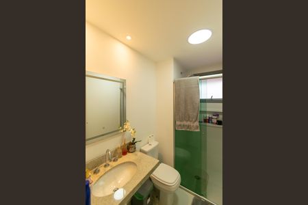 Apartamento à venda com 115m², 3 quartos e 2 vagasBanheiro da Suíte 2