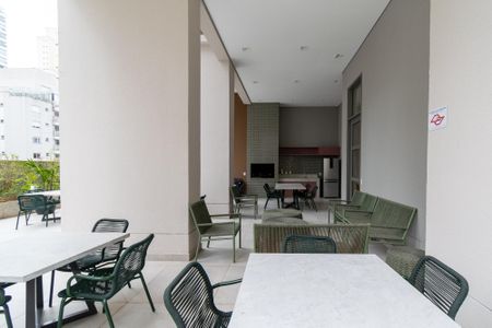 Apartamento à venda com 115m², 3 quartos e 2 vagasChurrasqueira