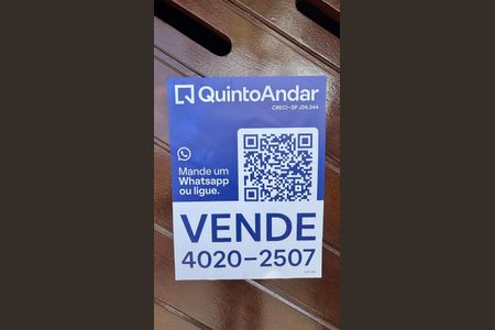 Casa à venda com 250m², 3 quartos e 3 vagasFachada