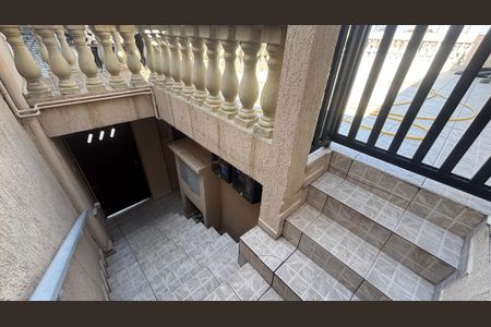 Casa à venda com 250m², 3 quartos e 3 vagasEscada