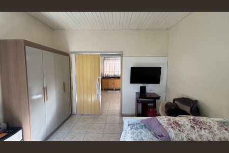 Casa à venda com 250m², 3 quartos e 3 vagasCasa Fundos - Quarto