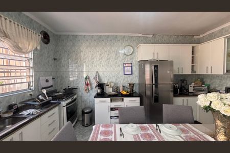 Casa à venda com 250m², 3 quartos e 3 vagasCozinha