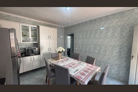 Casa à venda com 250m², 3 quartos e 3 vagasCozinha