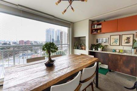 Apartamento à venda com 96m², 2 quartos e 2 vagas Apartamento à venda com 96m², 2 quartos e 2 vagasSala