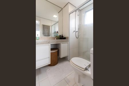 Apartamento à venda com 96m², 2 quartos e 2 vagas Apartamento à venda com 96m², 2 quartos e 2 vagasBanheiro 2