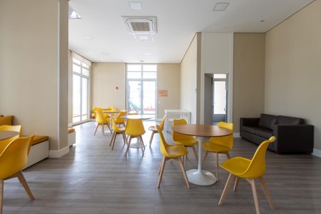 Apartamento à venda com 96m², 2 quartos e 2 vagas Apartamento à venda com 96m², 2 quartos e 2 vagasÁrea comum