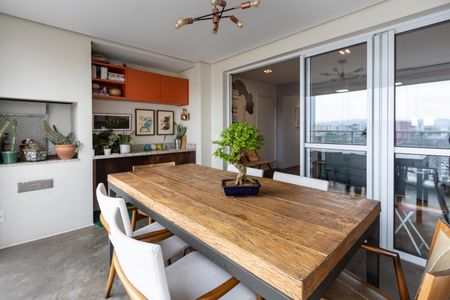 Apartamento à venda com 96m², 2 quartos e 2 vagas Apartamento à venda com 96m², 2 quartos e 2 vagasSala