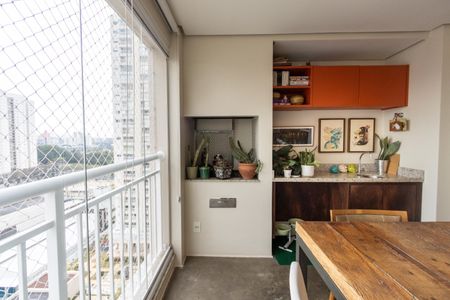 Apartamento à venda com 96m², 2 quartos e 2 vagas Apartamento à venda com 96m², 2 quartos e 2 vagasSala