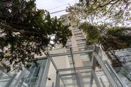 Apartamento à venda com 96m², 2 quartos e 2 vagas Apartamento à venda com 96m², 2 quartos e 2 vagasFachada