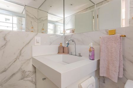 Apartamento à venda com 63m², 2 quartos e 1 vagaBanheiro da Suíte